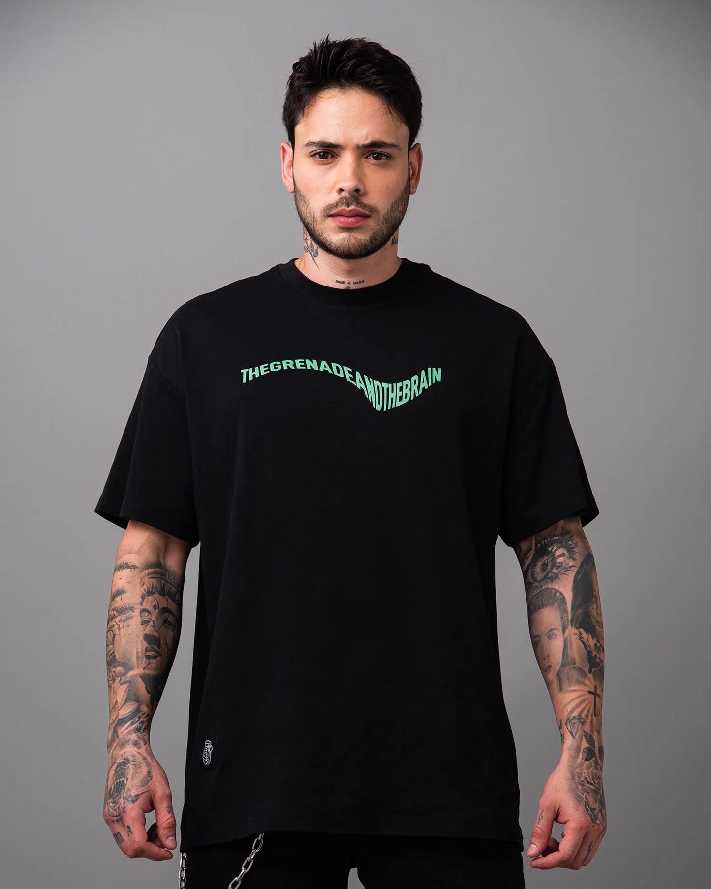 TWISTED T-SHIRT | BLACK