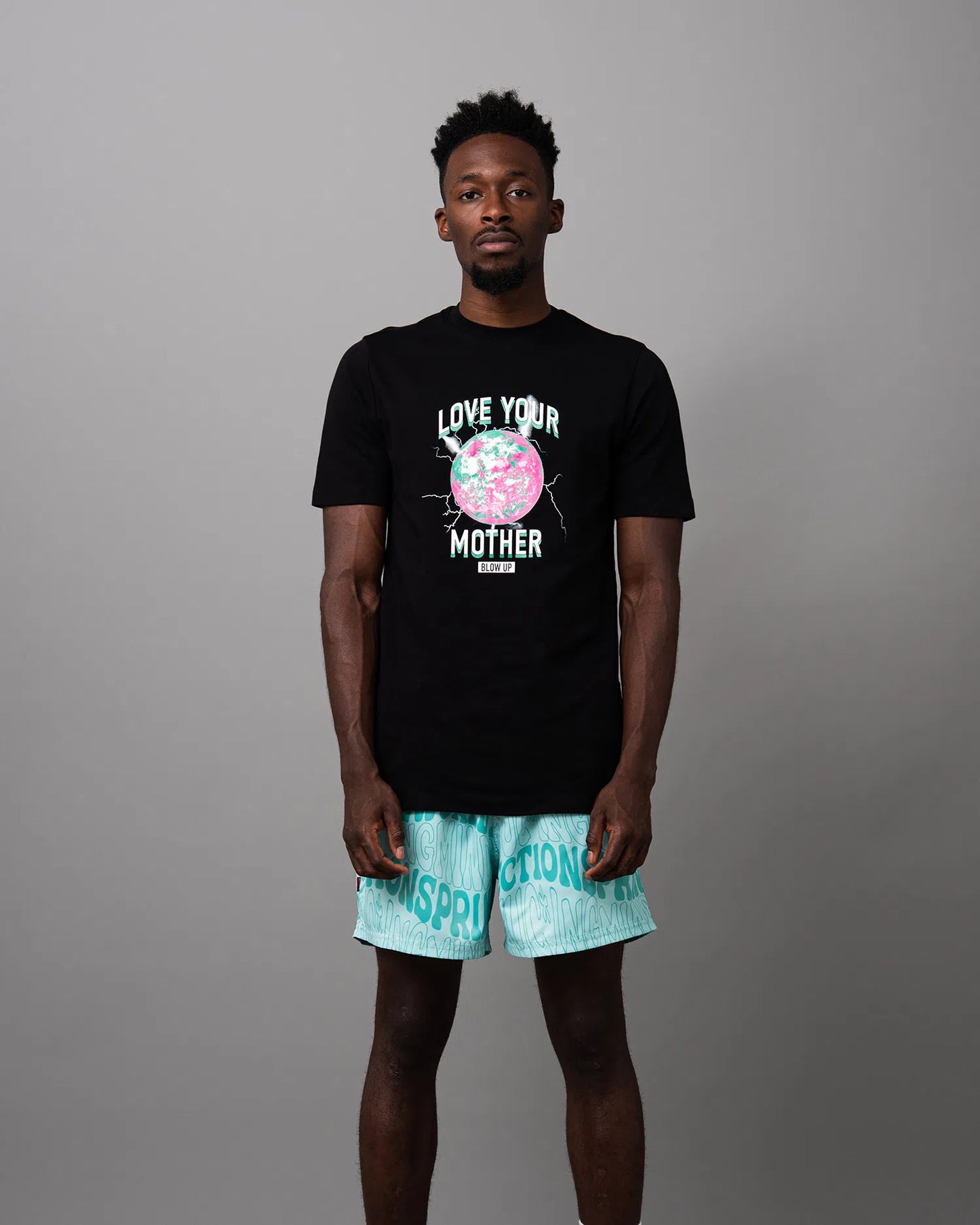 PRINTED LOVE YOUR MOTHER BLACK T SHIRT