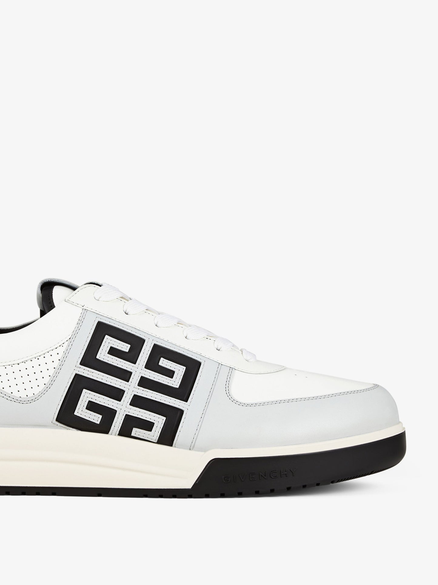 GIVENCHY G4 sneakers in leather and perforated leather