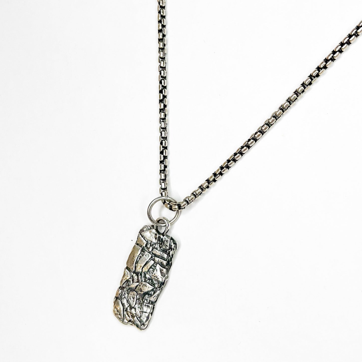 We Gallery Stone tag pendant