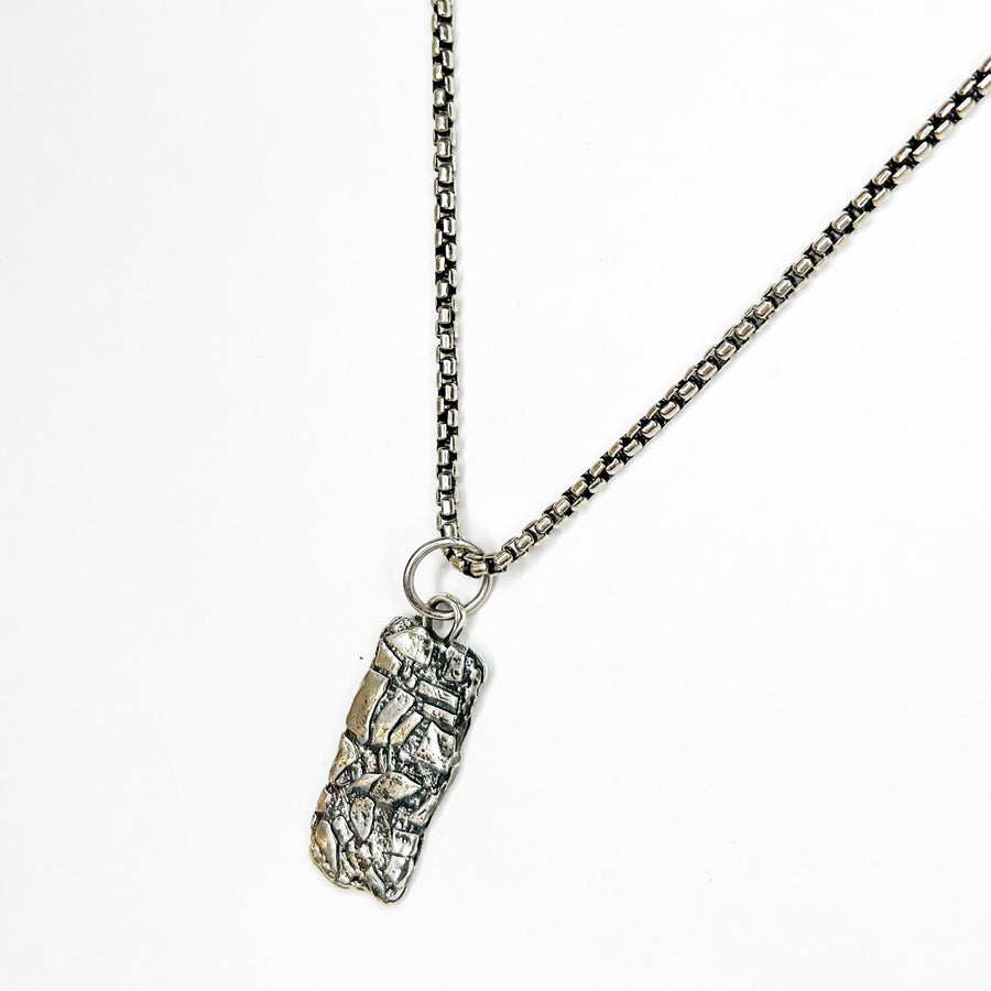 We Gallery Stone tag pendant