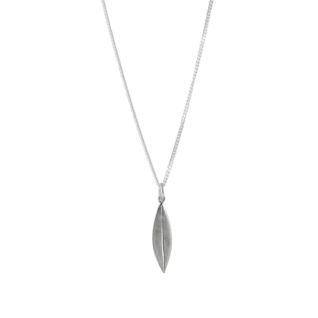 SILVER 1 LINE SURFBOARD NECKLACE